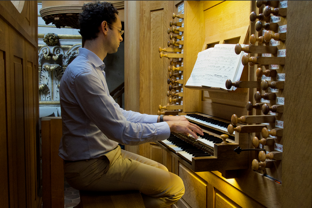 Benjamin Alard à l'orgue